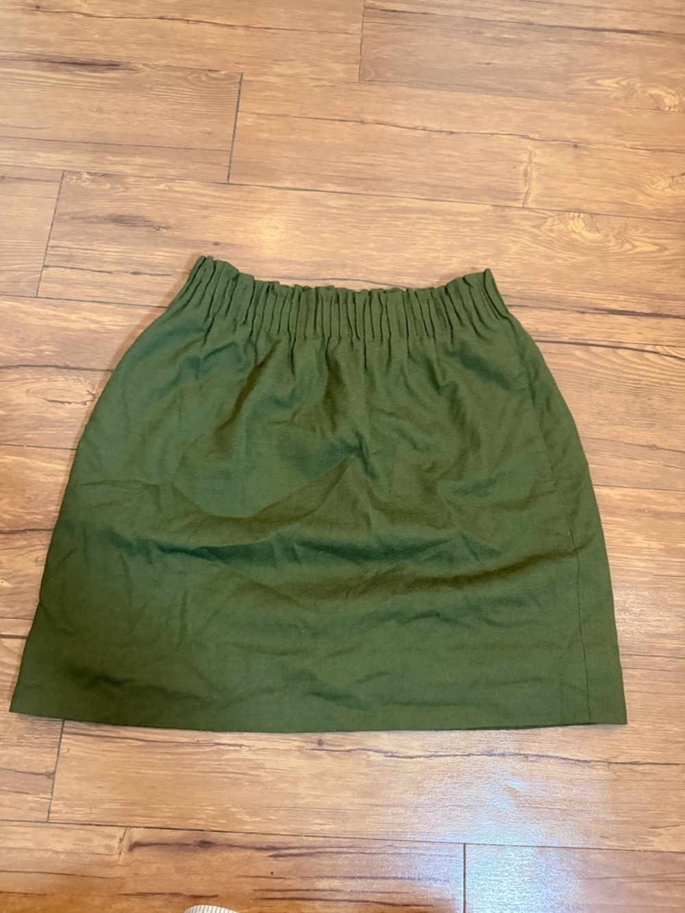 J. Crew Wool Blend Pull On Mini Skirt Size 0 Olive Green Lined Above Knee Preppy